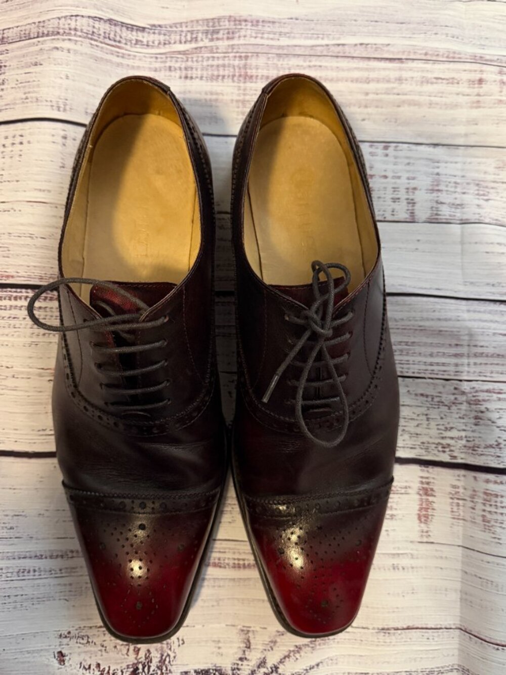 Carrucci Men's Burgundy Hombre Oxfords